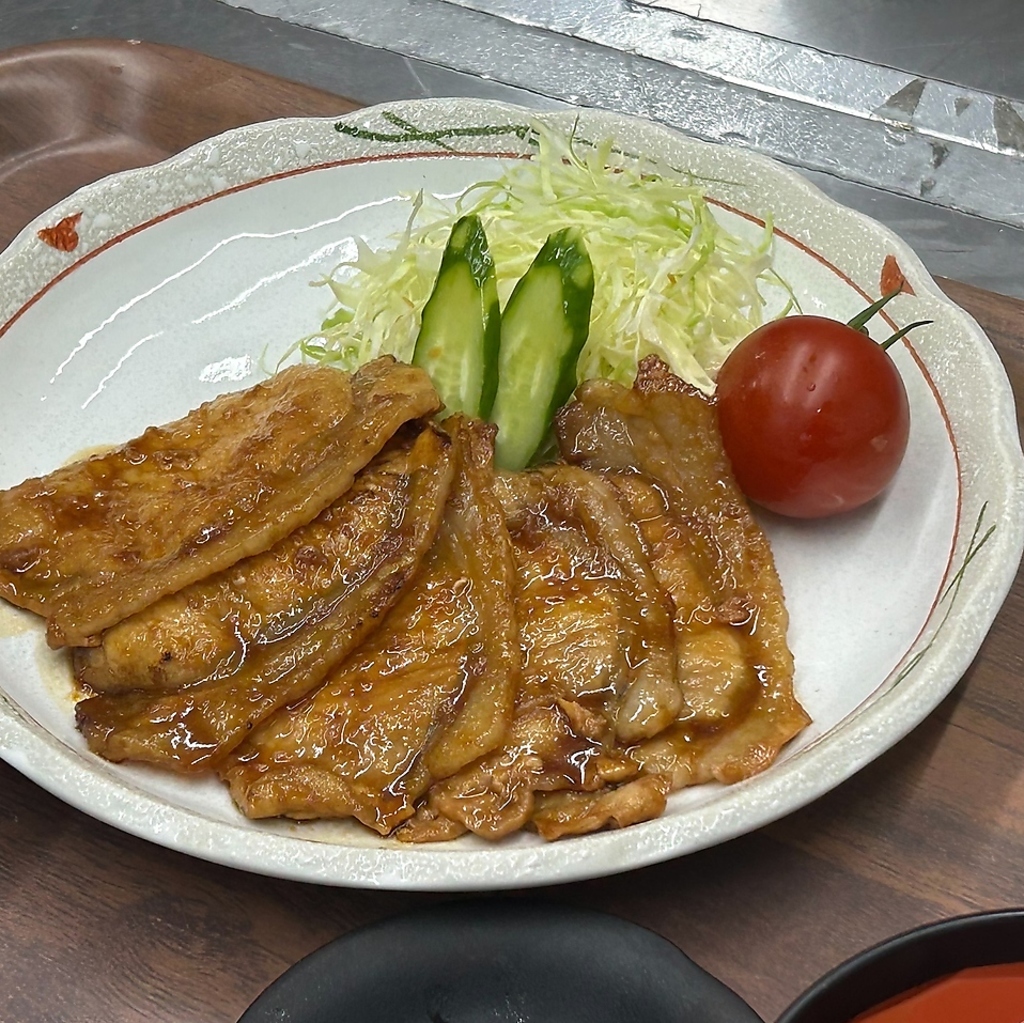 自慢の創作和風料理の数々！料理人が丁寧に手掛ける一品一品は、見た目も華やかで宴会を彩ります。