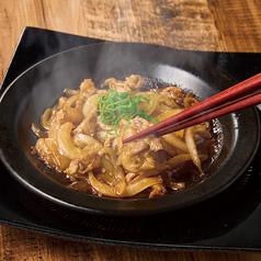 豚バラと玉ねぎのもろみ味噌陶板焼き～和豚もちぶた使用～