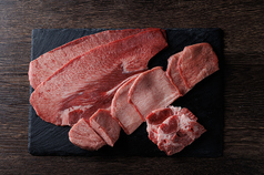 和牛タン五種盛り 各二枚