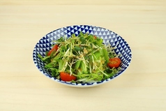 水菜とオニスラのヤミツキサラダ