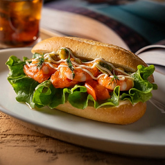 サーモンと海老アボカドのBOOKサンド