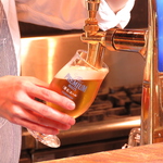 飲み放題生ビール・ワイン１０種類以上が飲み放題980円！！喫煙も可能♪