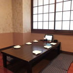 大小人数に合わせたお席を掘りごたつでご案内致します♪