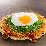 イカ天、ネギかけのスタンダードなお好み焼きに、青じそのアクセントを効かせたちんちくりん焼き！