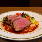 秋葉原から徒歩5分にある肉、海鮮、イタリアン等幅広く食べられます。