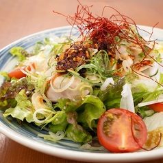 大山ハーブ鶏使用よだれ鶏の中華サラダ