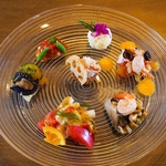 秋葉原から徒歩5分にある肉、海鮮、イタリアン等幅広く食べられます。