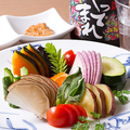 料理メニュー写真&nbsp;彩り野菜の盛り合わせ～青森にんにく味噌と自家製塩～