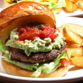 料理メニュー写真 Avocado　burger　アボカドバーガー