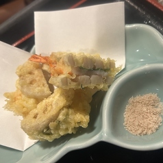 海老の蓮根はさみ揚げ