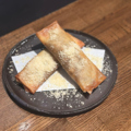 料理メニュー写真&nbsp;蟹味噌とキノコの春巻き 2本