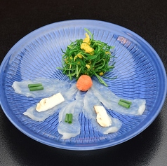 松茸入りふぐ薄造り