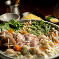 料理メニュー写真&nbsp;【冬を彩る拘りつくした鶏白湯鍋がなんと...＋５００円で各コースに追加可能】