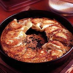 鉄鍋ぎょうざとお酒のお店 杏っ子