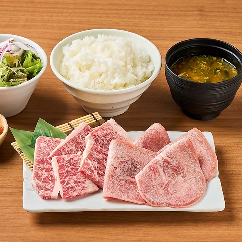 平日数量限定焼肉ランチが新登場！！税抜き690円(759円)