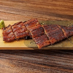 昼だけ限定営業、手頃な価格で美味しい鰻をご提供。お得なランチタイムを贅沢に過ごせるお店です。