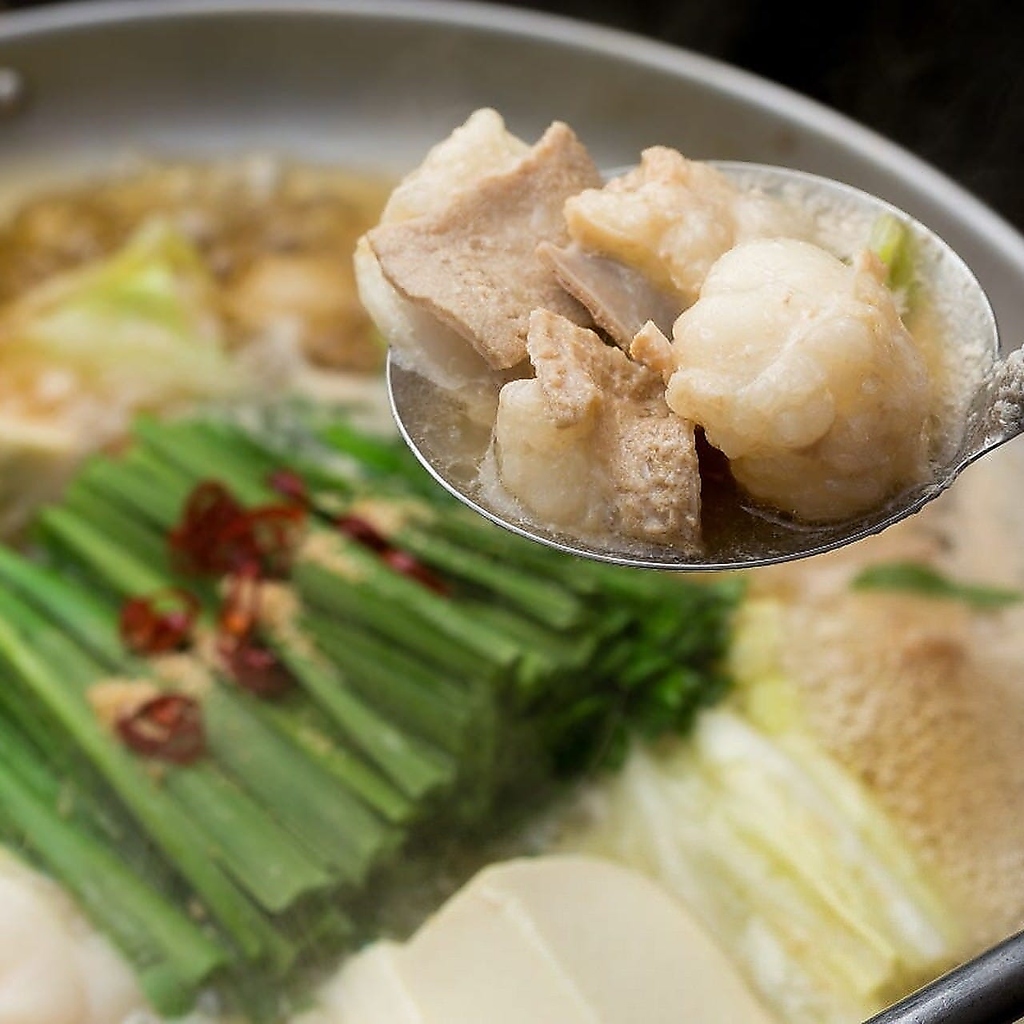 天草大王の「水炊きコース」や国産和牛の「もつ鍋コース」3,300円～