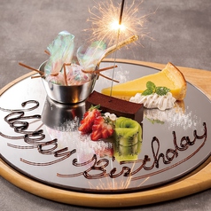 【誕生日や記念日に◎】プレートとチェキ撮影で♪