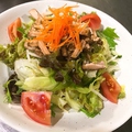料理メニュー写真 海鮮入り野菜サラダ冷麺