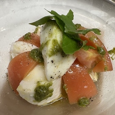 とまとのカプレーゼ