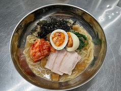 冷麺 (ムル(水)ネンミョン)