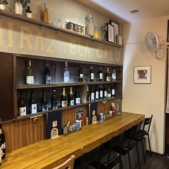 カウンター席では、目の前で料理人がお好み焼きを焼いている様子を見ることができ、その香りや音を楽しむことができます！カウンター席ならではのアットホームな雰囲気で、お一人様でも気軽にお食事をお楽しみいただけます☆ぜひカウンター席で、本格的なお好み焼きを味わいながら、楽しいひとときをお過ごしください。