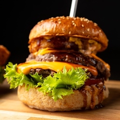 チーズバーガー〈10cmバンズ〉