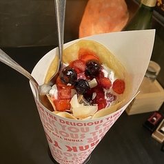 ごろごろミックスベリーのクレープ