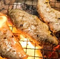 創業当時から継ぎ足しで使ってきている味噌だれが人気！