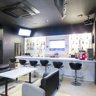 ふかふかソファー席でゆったり乾杯