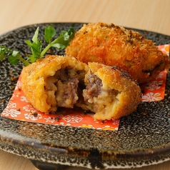 黒毛和牛すじ肉のトリュフコロッケ