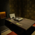 少人数でお楽しみいただける席も。デートでしゃぶしゃぶにも◎