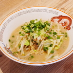 餃子の青三 ブルースリー