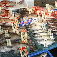 鮮魚は毎日、自分たちで買い付けにいきます！