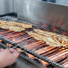 【希少な天然あなご】独自の地焼きで旨味を凝縮◎の写真