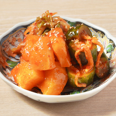 キムチ盛り合わせ