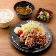 鶏のから揚げ定食