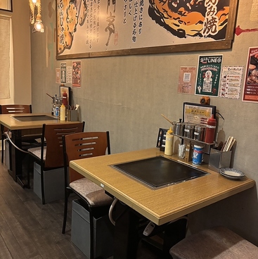 鉄板焼き居酒屋 花門亭 元町店の雰囲気1