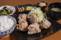 自慢のからあげ定食(5個)