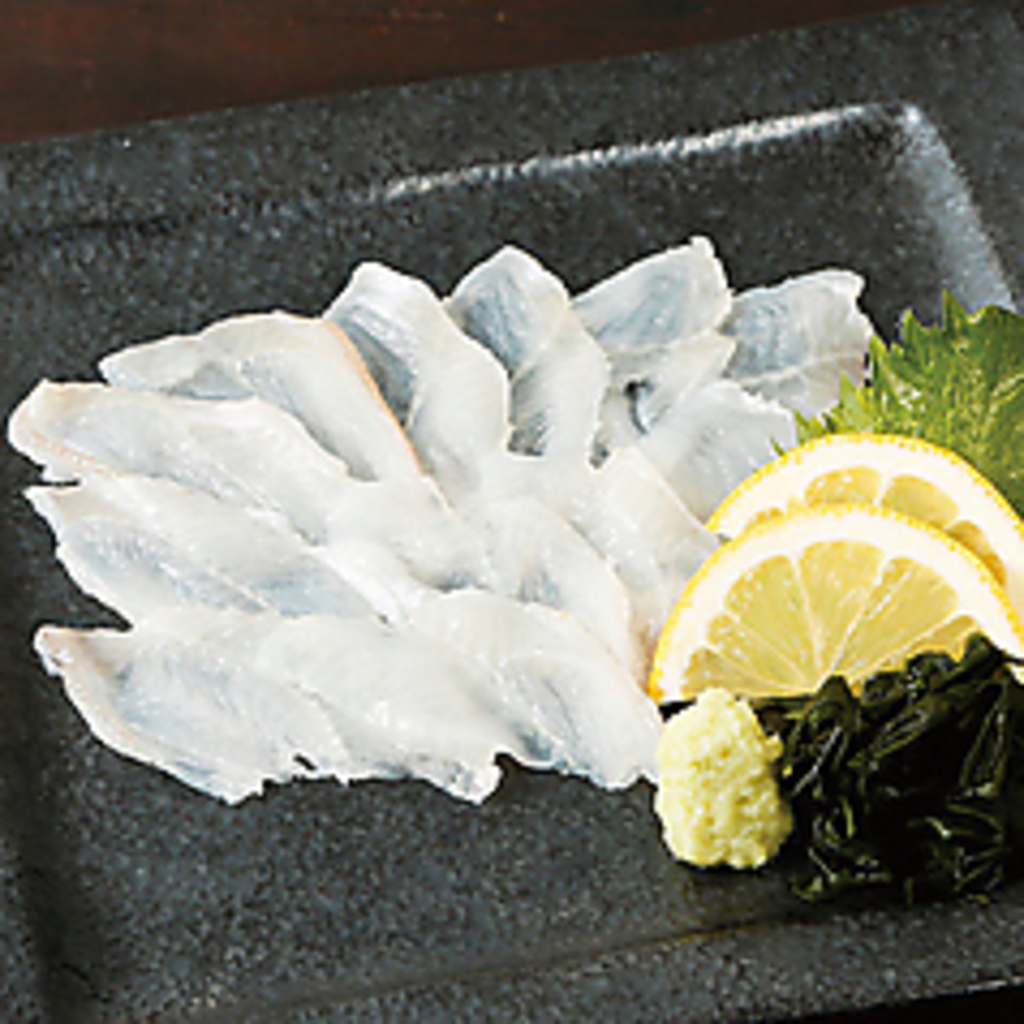 広島名物穴子の薄造り♪♪職人が捌く逸品を当店でぜひ！！