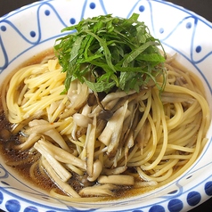 ごぼうときのこ、大葉の和風スパゲッティ