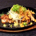 料理メニュー写真 阿波尾鶏のガーリックステーキ