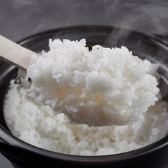美味しいお肉には極上の炊き立て土鍋ご飯を！の写真