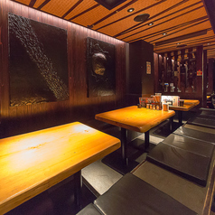 5名がけのテーブル席