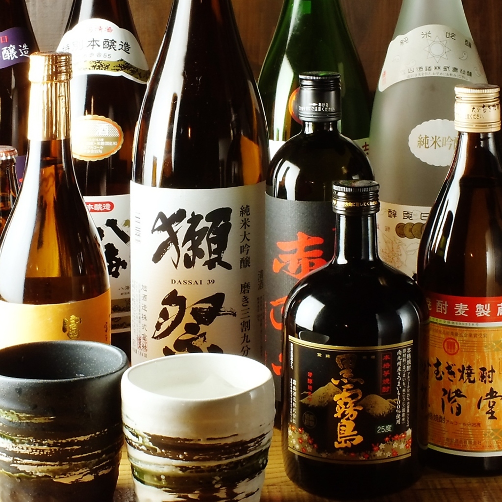 美味しい鶏料理でグビッといきたい◎各地の地酒・キレの良い日本酒・コクと香りを含んだ焼酎も豊富♪