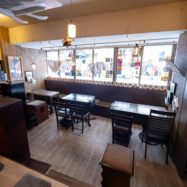 馬肉と日本酒 笑楽 下北沢居酒屋の雰囲気1