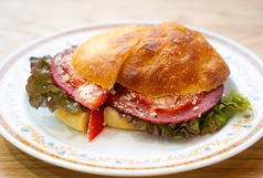 カフェ PLATONE (プラトン) 印場駅店の写真2