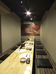 【掘りごたつ個室：12名～20名】部屋ごとに雰囲気の変わる掘りごたつ個室。