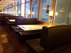 ほっとけーきをぷるぷると揺らせるように設計されたボックス席