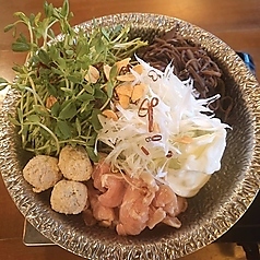 炭焼きと肉そば 火鳥 HINOTORI ヒノトリの特集写真